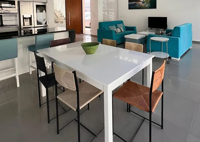 Villa Silvercoast Concha Baia With Private Heated Pool And Seaview Rooftop Lounge