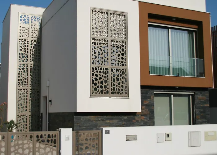 Villa Silvercoast Concha Baia With Private Heated Pool And Seaview Rooftop Lounge *